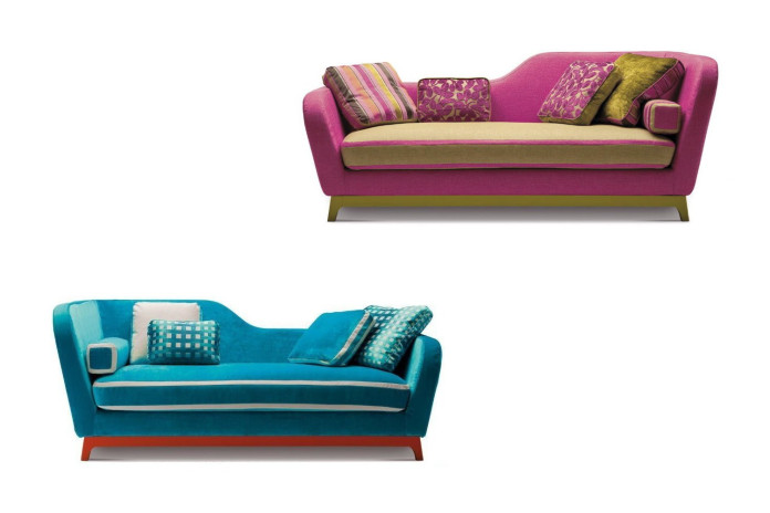 Particolare divano letto di lusso in velluto colorato rosa, blu o tortora Designers Guild