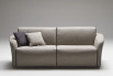 Groove is characterised by slighlty curved armrests with cover wrinkled on the front