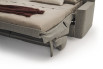 Schlafsofa mit ausziehbarer Schalensitzfläche mit Kippmechanismus